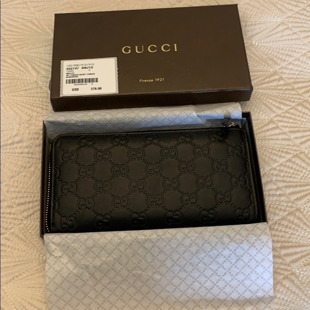 Gucci wallet